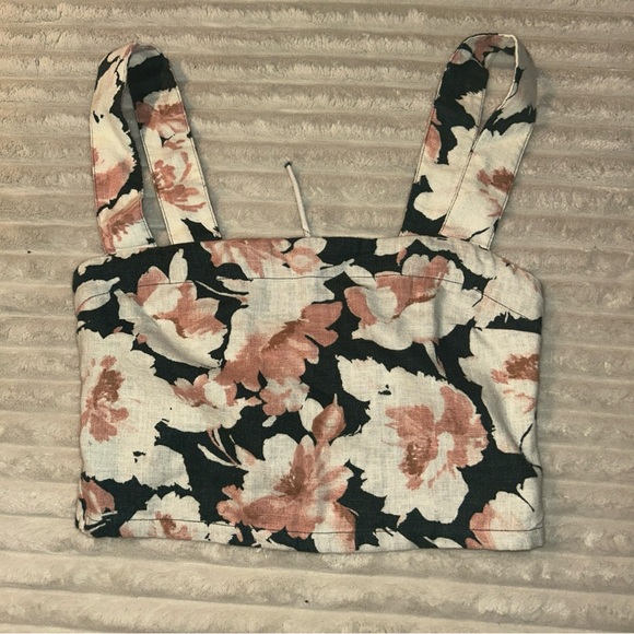 Abercrombie & Fitch Tops - Floral Linen Crop Top Abercrombie & Fitch Blue and Pink Floral Small